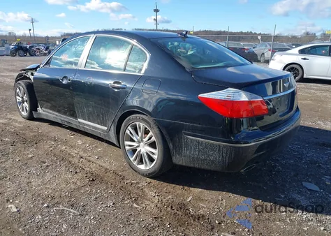 2011 Hyundai Genesis 4.6 z USA, uszkodzony, nr VIN KMHGC4DF0BU141282